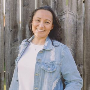 Meet your Posher, Mirna